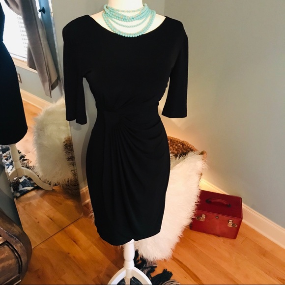 Black cinched waist dress - Picture 2 of 3